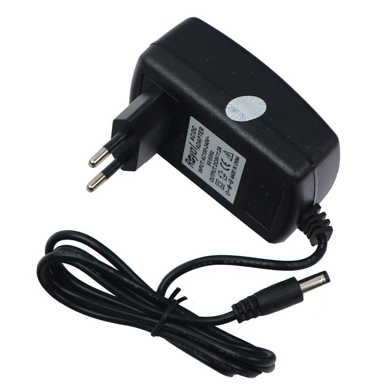 آداپتور 9 ولت 2 آمپر رویال مدل 1004677