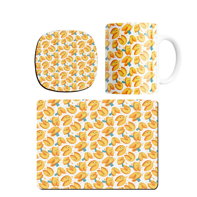 ماگ ترمه طراحان ایده مدل پترن شکلک خندان کد strm0213 همراه با زیر لیوانی و موس پد