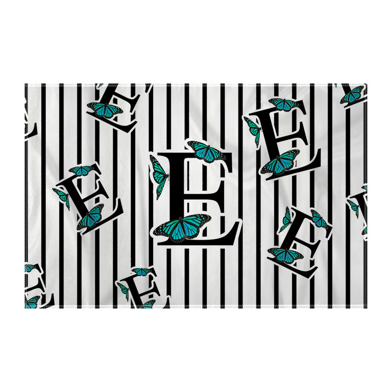 کاغذ کادو ترمه طراحان ایده مدل حرف E  پروانه ای کد cfp3007