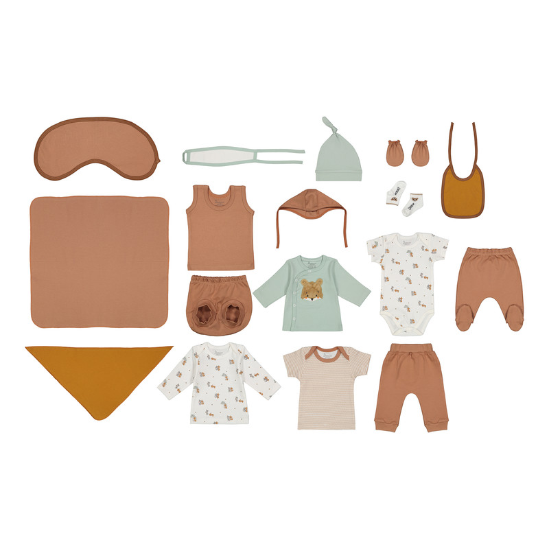 ست 17 تکه لباس نوزادی دانالو مدل Y02