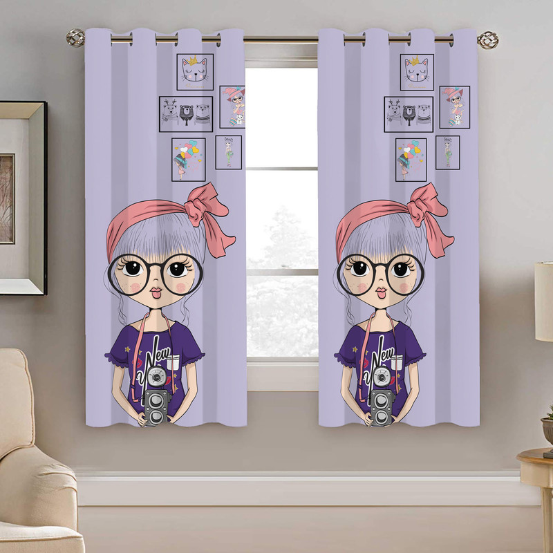 پرده نیروانا طرح دختر عکاس کودک مدل هازان کد 8582 سایز 140×200 سانتی متر