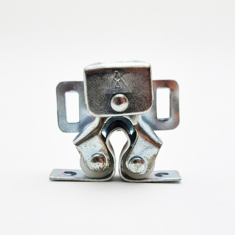 چفت در کابینت مدل CH08