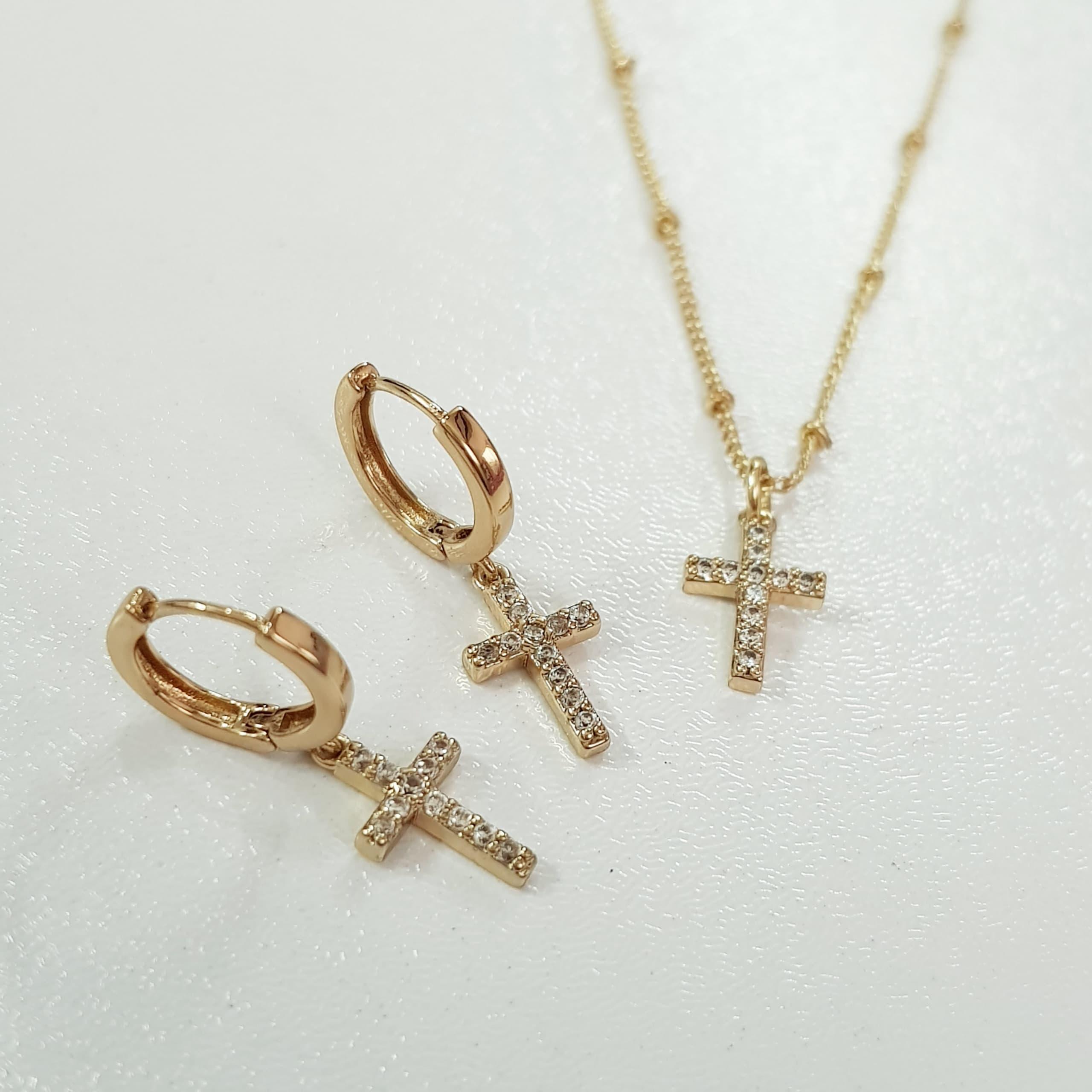 نیم ست آبکاری طلا گردنبند و گوشواره کار شده با سنگ زیرکنیا اصل